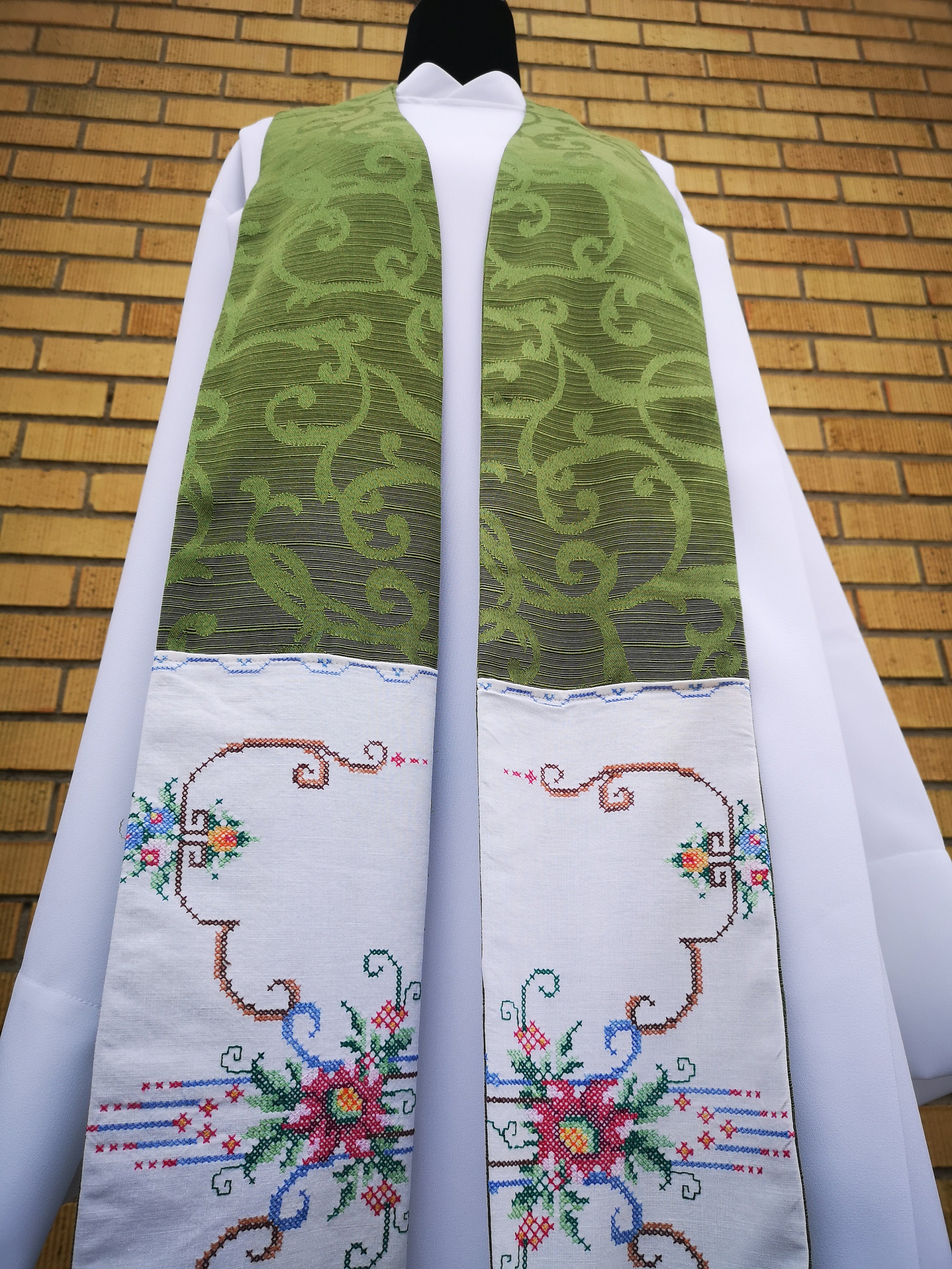 thumbnail image 2 of 2 Pcs White Embroidery Wedding Pastor Stole With Cross Clergy Church Choir 2 of 13