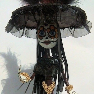 Sculpture de fille catrina Papier mâché, papercraft