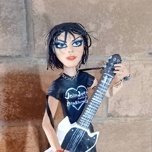Joan Jett paper sculpture. Papier mache, papercraft, paper mache. Rock figures. Punk rock Fanart