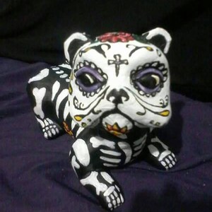 Skull dog, paper sculpture tecnique, completely handmade. Mexican traditional Day of the Dead decorated