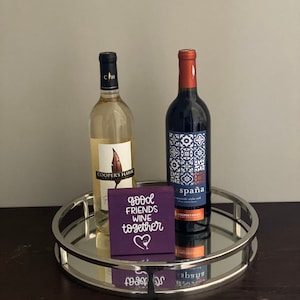 Decoración de vino/Decoración de vino de madera/Decoración de bandeja escalonada/Niñera de estante/Decoración de bar/Regalo de vino de amigo/Decoración de cocina/Regalo de vino para amigo/Accesorio de vino/