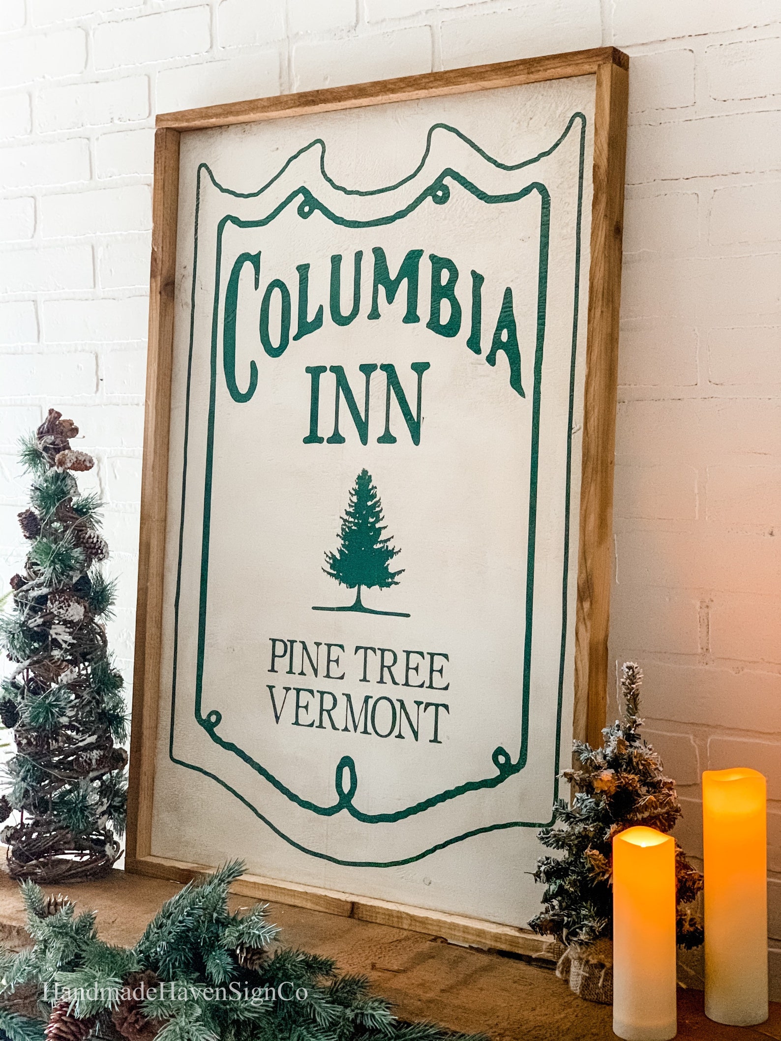 White Christmas Sign Columbia Inn Pine Tree Vermont Etsy
