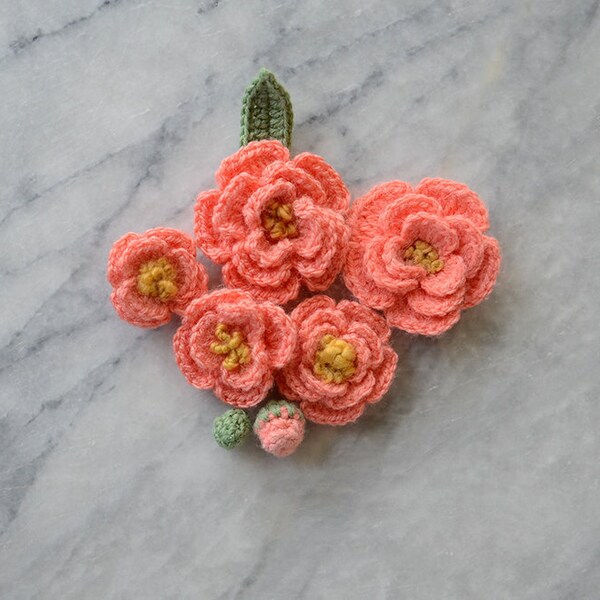 Crochet flower pattern - Tiny Peonies