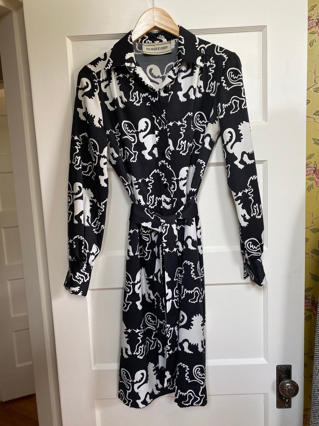 black dress midi Lace Formal Cocktail and Prom Dress Color:Gold Shimmer Floral floral lace dress Style Guide: Reimagining the