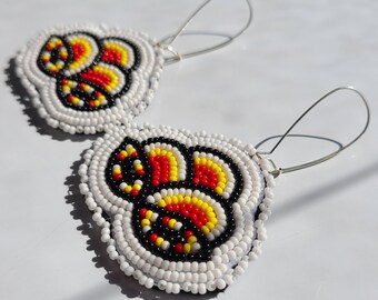 Native American beaded earrings ~ Beaded Flower Earrings- Earrings