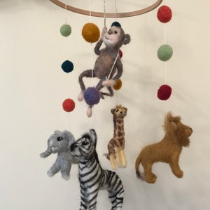 Crib Mobile/Safari Crib Mobile/Felted Safari Animals Mobile/Needle Felted Cot Mobile/Baby Shower Gift/Newborn Gift
