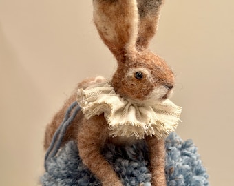 Pompom bunny/Felt Hare doll/Spring decor/Needle Felted Hare/Felted Hare/Felted Rabbit/Easter Bunny/Bunny Ornament/Rabbit doll/Rabbit Gift