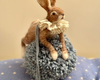 Pompom bunny/Felt Hare doll/Spring decor/Needle Felted Hare/Felted Hare/Felted Rabbit/Easter Bunny/Bunny Ornament/Rabbit doll/Rabbit Gift