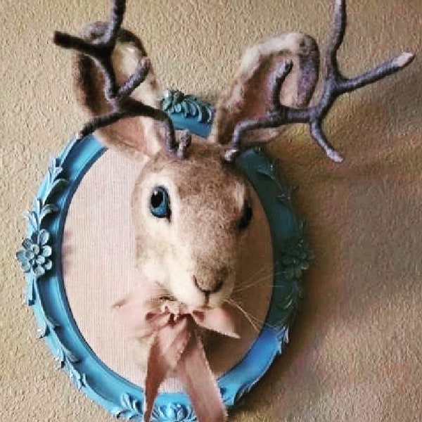 Jackalope/Faux Präparator Jackalope Kopf/Nadel gefilzter Jackalope/Jackalope Geschenk/gefilzter Jackalope/Hasen Skulptur/Faux Präparatoren Skulptur/Hasen