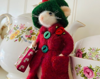 Collectible Needle Felt Mouse :  Character Mouse; Handmade dressed  Mouse, whimsical mouse gift