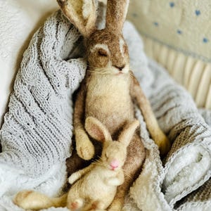 Sleeping hare/Needle Felted Hare/Mother hare/Felt Hare/Felted Rabbit/Felted Animal/Felted Hare/OOAK Hare sculpture/Felt Animals/Home Decor