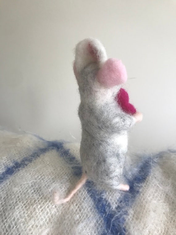 Needle Felt Mouse Miniature Mouse Felt Mouse Dollhouse Mouse Needle Felted  Mouse Felt Mice Cute Mouse Wool Mouse White Mouse Realistic Mouse 