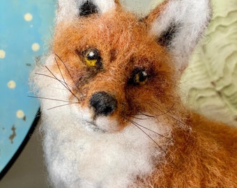 Escultura realista de zorro rojo en fieltro de aguja – Figura de zorro de fieltro hecha a mano, decoración de animales del bosque, regalo para amantes de los zorros