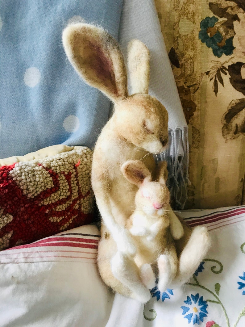 Sleeping hare/Needle Felted Hare/Mother hare/Felt Hare/Felted Rabbit/Felted Animal/Felted Hare/OOAK Hare sculpture/Felt Animals/Home Decor image 7