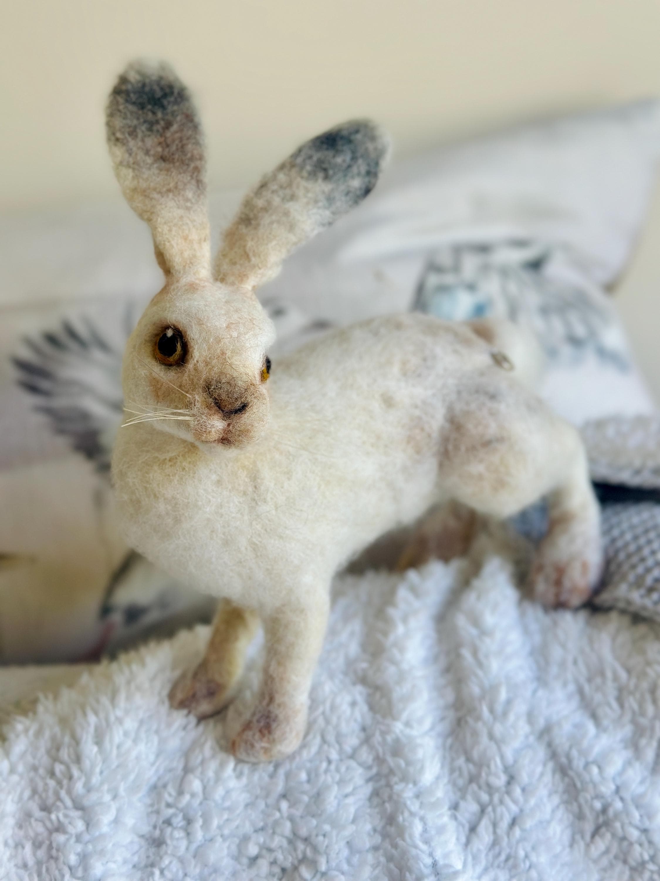Needle Felted Arctic Hare Sculpture: Snowshoe Hare, Posable Wool Rabbit ...
