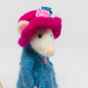 Felt Mouse/Mouse ornament/Character Mouse/Cute Mouse/Miss Mousey/Mice/Mice ornaments/Needle felt Mouse/Mouse Gift/Mouse doll/mouse present image 1