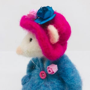 Felt Mouse/Mouse ornament/Character Mouse/Cute Mouse/Miss Mousey/Mice/Mice ornaments/Needle felt Mouse/Mouse Gift/Mouse doll/mouse present image 2