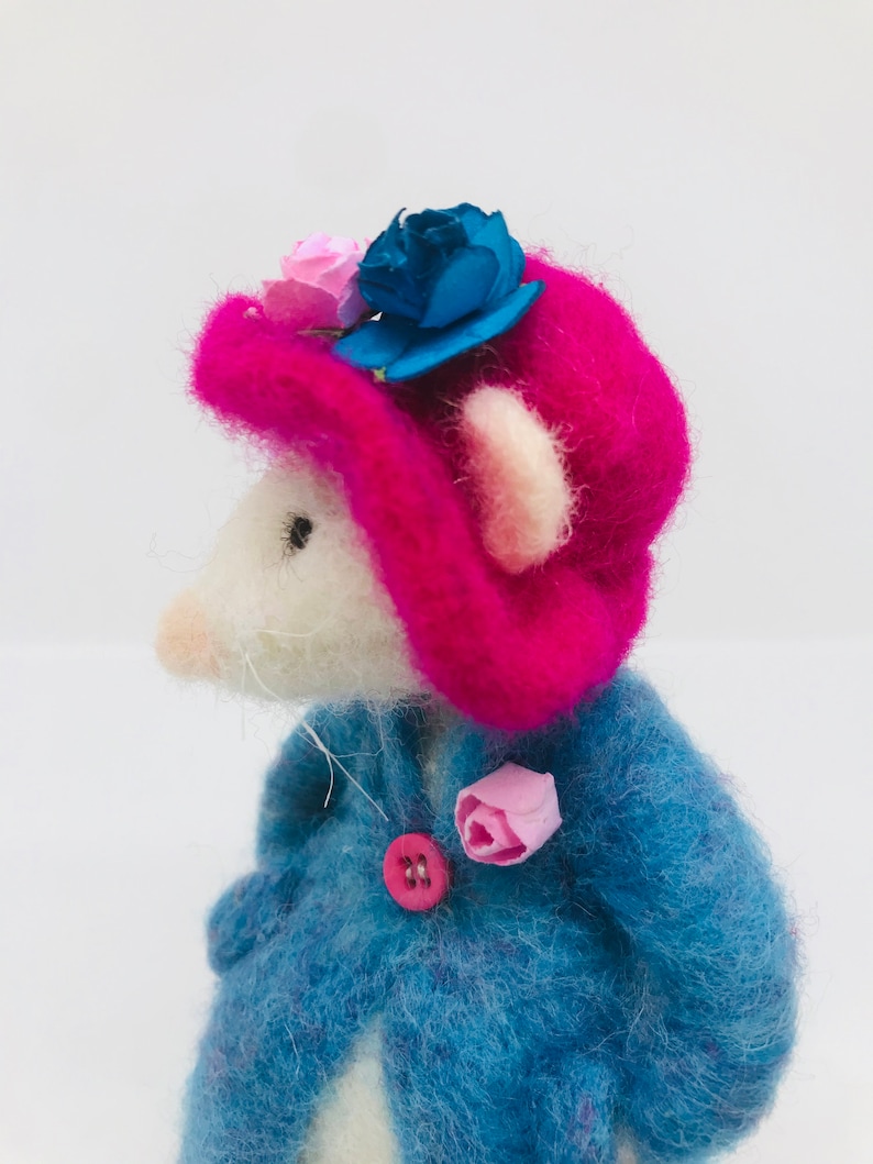 Felt Mouse/Mouse ornament/Character Mouse/Cute Mouse/Miss Mousey/Mice/Mice ornaments/Needle felt Mouse/Mouse Gift/Mouse doll/mouse present image 2