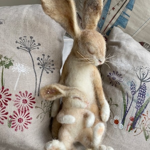 Sleeping hare/Needle Felted Hare/Mother hare/Felt Hare/Felted Rabbit/Felted Animal/Felted Hare/OOAK Hare sculpture/Felt Animals/Home Decor image 10