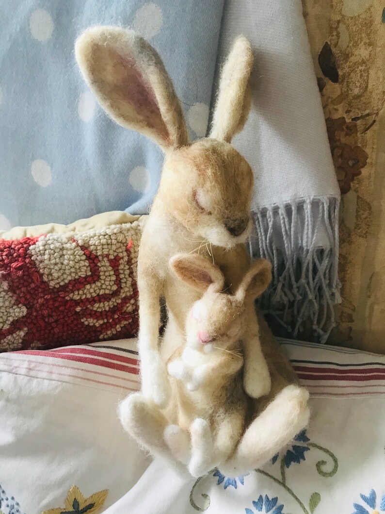 Sleeping hare/Needle Felted Hare/Mother hare/Felt Hare/Felted Rabbit/Felted Animal/Felted Hare/OOAK Hare sculpture/Felt Animals/Home Decor image 5