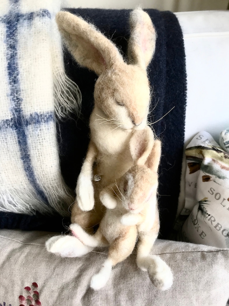 Sleeping hare/Needle Felted Hare/Mother hare/Felt Hare/Felted Rabbit/Felted Animal/Felted Hare/OOAK Hare sculpture/Felt Animals/Home Decor image 3