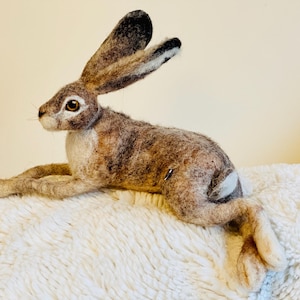 Reclining Hare/Rabbit lover gift/Hare Sculpture/Felted Rabbit/Felt Animals//Needle Felted Animal/Needle Felted Hare/Felted Hare/Hare gift