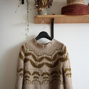 Knitting pattern Polina pullover Floral colour work pullover image 4