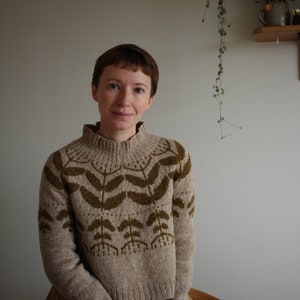 Knitting pattern Polina pullover Floral colour work pullover image 6