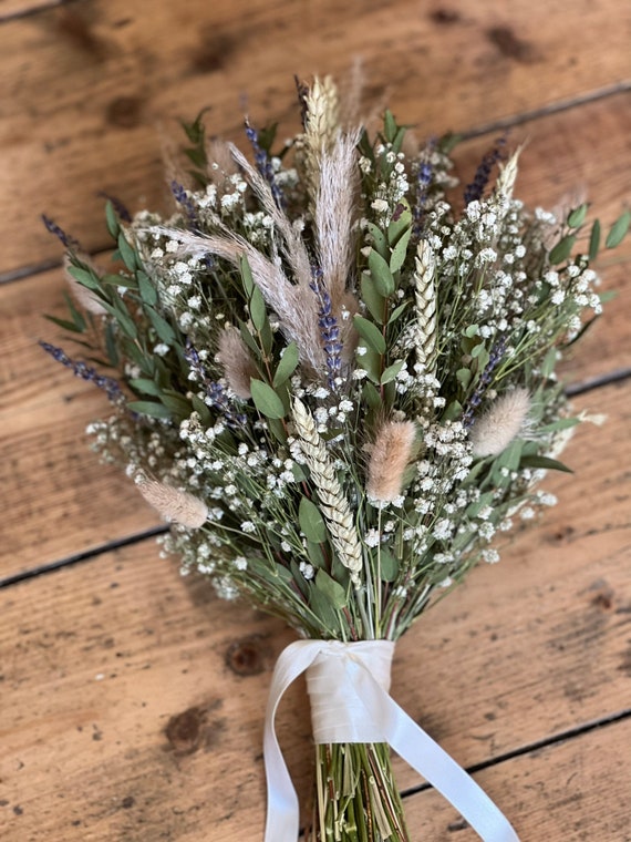 Dried pampas grass bouquet, Dried wedding flowers, Dried eucalyptus bouquet, Dried bridal flowers, Dried gypsophila bouquet, Rustic wedding.