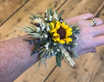 Sunflower wrist corsage, Dried flower wrist corsage, Sunflower bracelet corsage, Wedding flower wrist corsage, Bridesmaid flowers, Corsage.