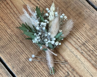 Dried pampas grass buttonhole, Eucalyptus buttonhole, Dried gypsophila buttonhole, Dried wedding flowers, Grooms buttonhole, Rustic wedding.