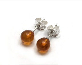 Amber 5mm Round Stud Earrings - Available in Silver or Gold