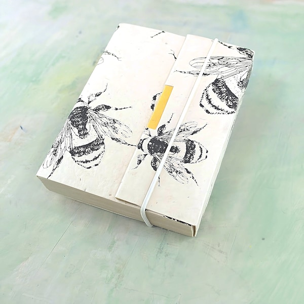 Carnet de croquis, journal, album photo, journal intime avec des abeilles sérigraphiés en papier Lokta