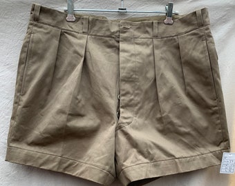 Un-worn 1950&#39;s shorts. French M47,  Indo-China campaign. Dead-stock French military. Size 37 inch. T34