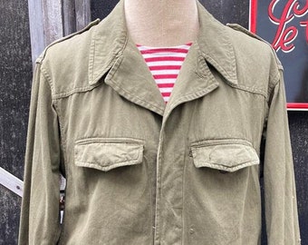 Kurtka polowa armii francuskiej M47 w stylu vintage, rozmiar S, wczesny wzór, 2 kieszenie, HBT 100% bawełna, lata 50. XX wieku. J100
