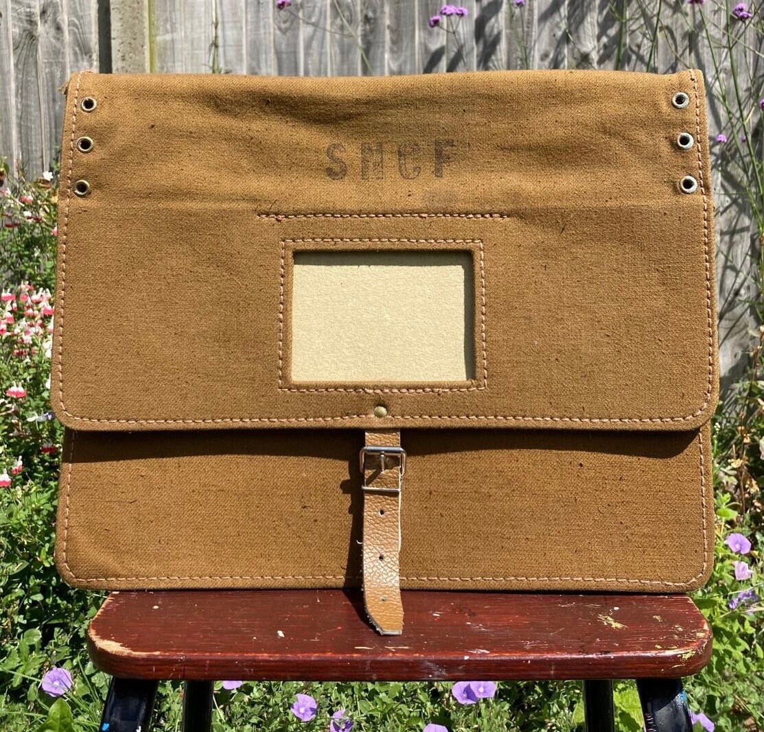 Luggage Storage Ouigo Baggage Dimensions SNCF Railway Unused