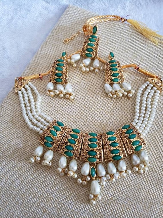 Guluband necklace hotsell in gold