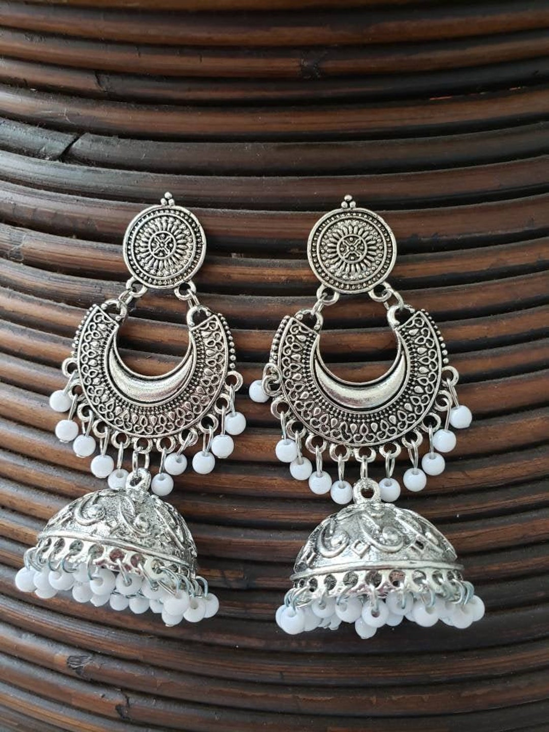 gold hoop earrings indian pakistani Gold Hoop #Earrings | Daily Wear #Gold  Earrings | Gold … | Small gold hoop earrings, Gold wedding jewelry, Gold  bridal earrings