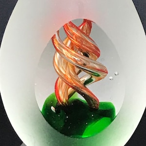 pisapapeles de vidrio Art Spiral naranja vintage