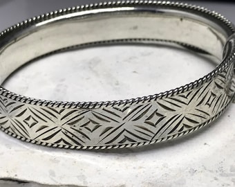Victorian 19thc 800 Coin Silver Bright Cut Matte Hinged Stacking