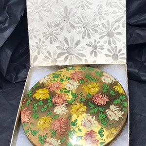 Vintage English compact pink enamel floral gold ‘le Rage’ large