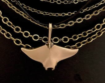 Manta Ray Necklace | Manta Ray Gift | Solid Bronze | Stingray necklace | Stingray Jewelry, Ocean Jewelry, Beach Jewelry, Stingray Gift