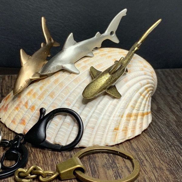 Gifts for Shark Lovers | Grey Reef Shark Keychain for Men or Women | Realistic Shark Pewter Keyring | Gift for Scuba Diver | Shark Key Chain