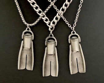 Jewels Obsession Scuba Finn Pendant Sterling Silver 925 Scuba Finn Pendant 24 mm Jewels Obsession Scuba Finn Pendant Sterling Silver 925 Scuba Finn Pendant 24 mm