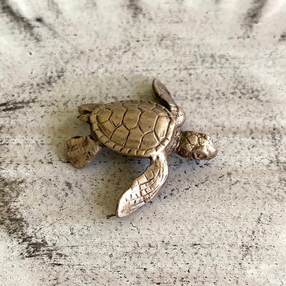 Sea Turtle Hatchling In Bronze The Size Of A Dime Ocean Etsy