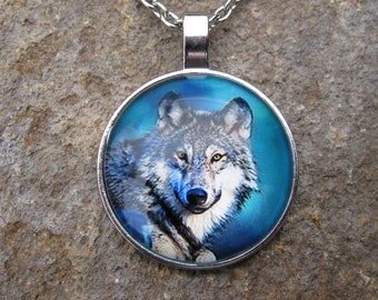 Wolf necklace glass dome