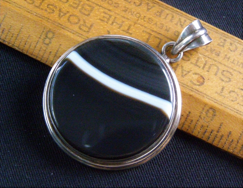 vintage banded agate sterling pendant silver black and white cabochon bezel set modernist agate bold pendant mens unisex jewelry pendant