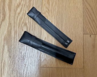 Pen case, fountain pen case, personalised pen case, rubber pen case, pen holder, pen sleeve, vegan pen case
