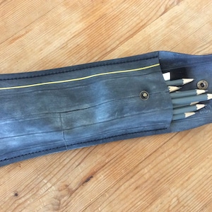 Pencil / paintbrush case