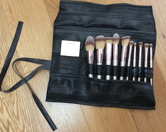 Waterproof makeup brush roll